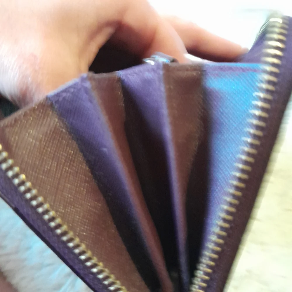 Kate Spade Laurel Way Nada Wallet EUC - Picture 7 of 12